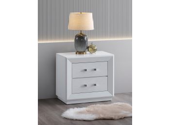 G001700 Nightstand