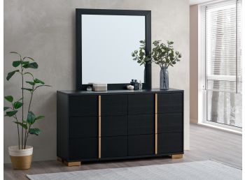 G004500 Dresser & Mirror