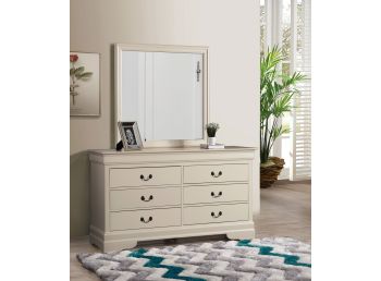 Louis Phillipe Dresser, Beige